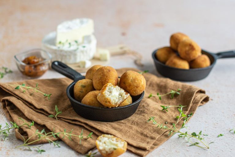 Foto de Croquetes de arroz integral com Camembert