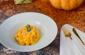 Risotto de abóbora perfumado com alecrim