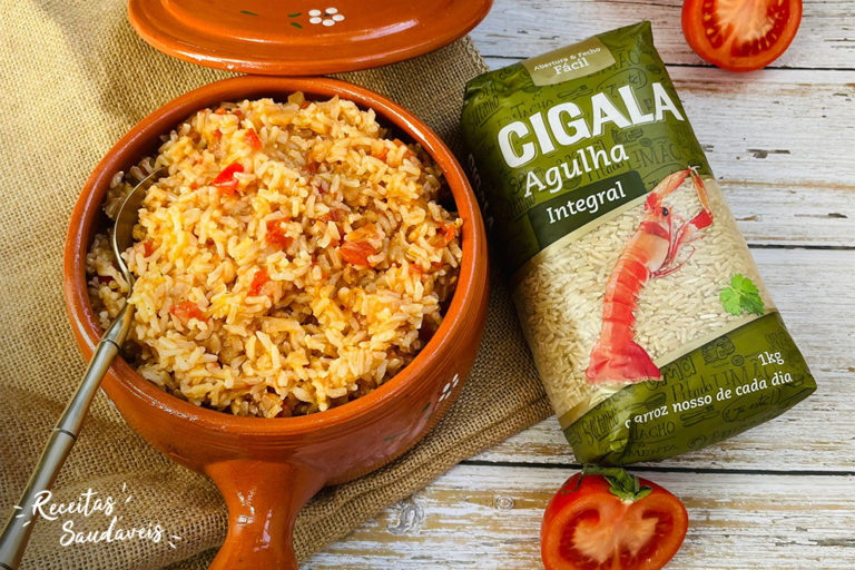 Foto de Arroz Agulha Integral de tomate