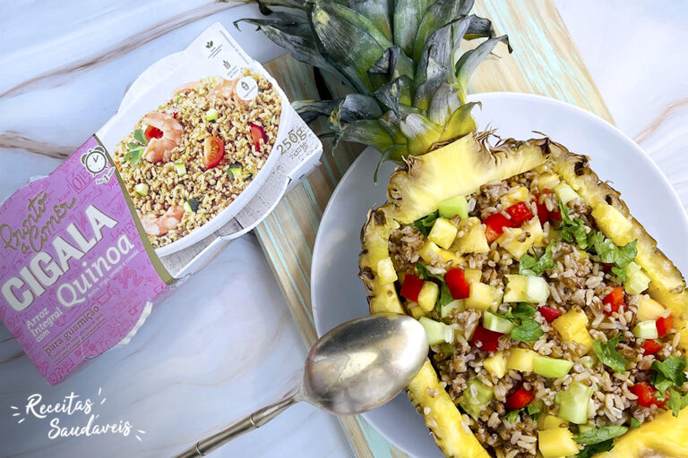 Foto de Salada Tropical com arroz integral e quinoa