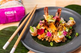 imagen receta Arroz chinês frito com camarão: receita fácil e saborosa