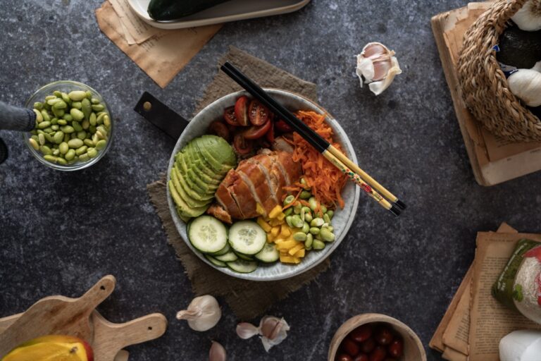 Foto de Poke Bowl de Frango: uma delícia saudável e refrescante
